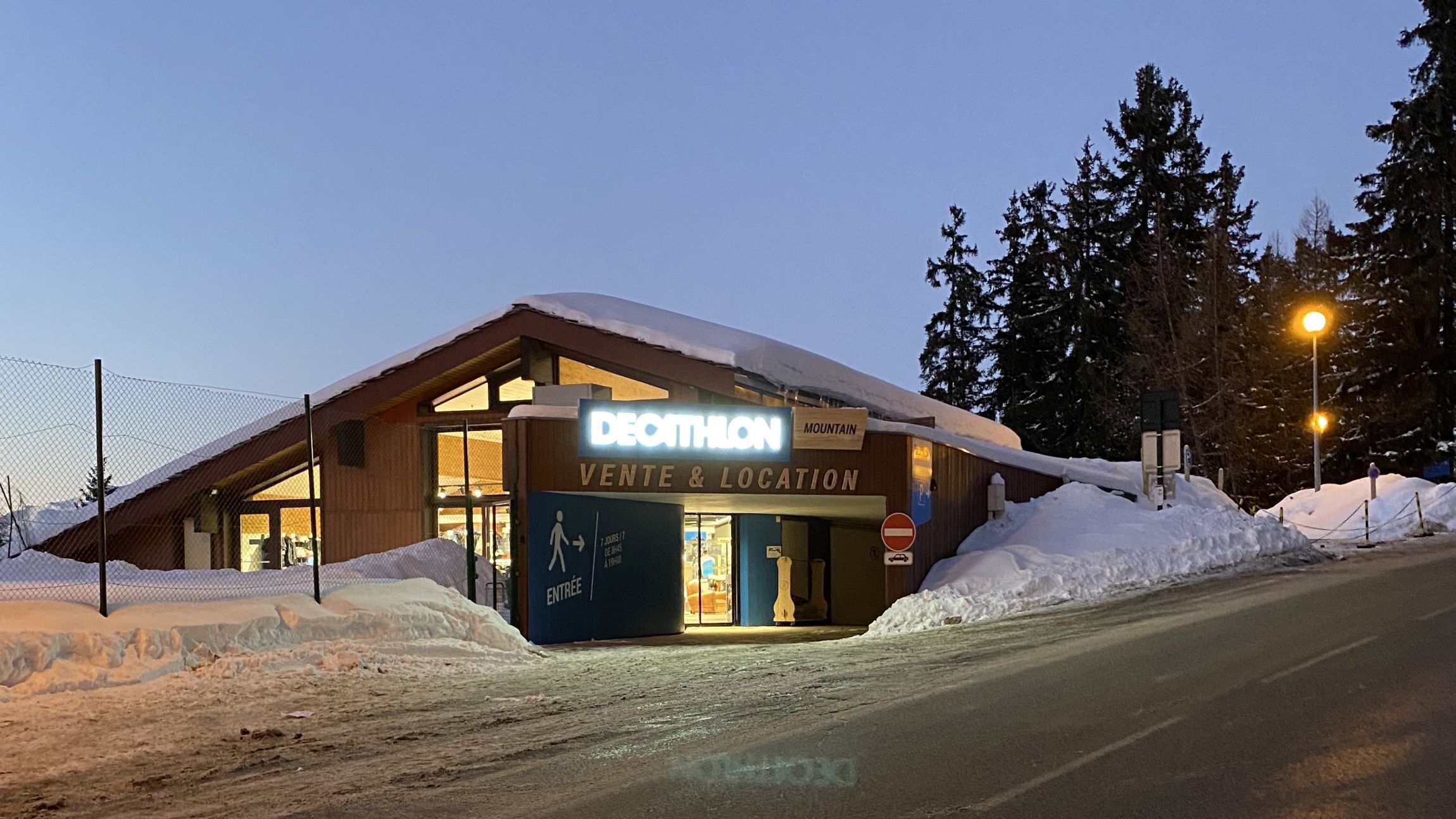 Decathlon mountain sales