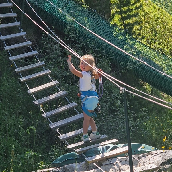 Activité Junior course - Adventure & Zipline Park à La Plagne avec ELPRO